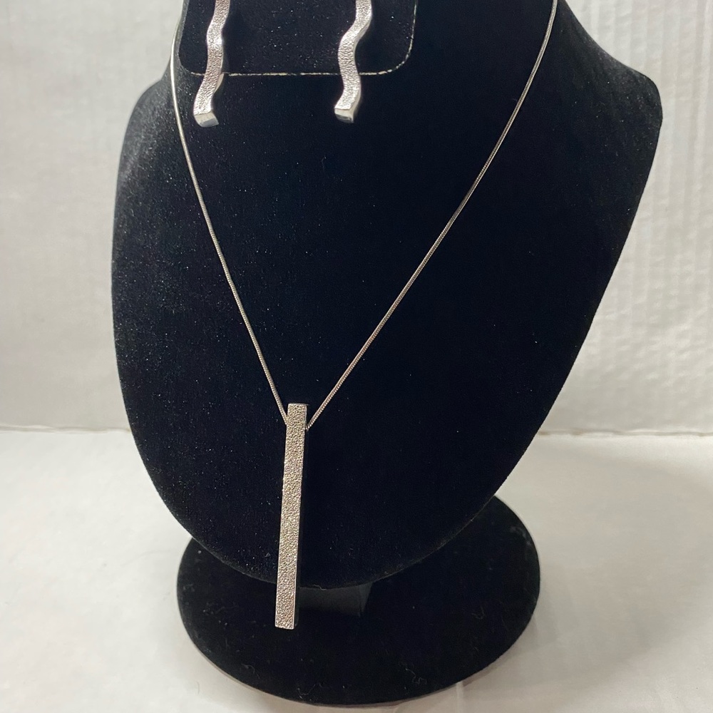 Pianegonda necklace and earring set - Picture 7 of 14